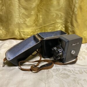 Cinepresa Lumicon III 8mm.