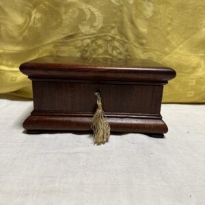 Portagioie in legno